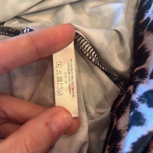 La vie en Rose silky feel wide leg leopard lounge pants - Picture 5 of 10